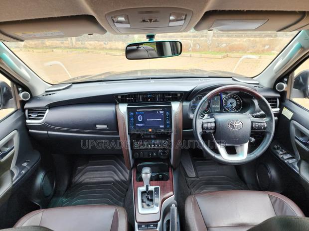 Toyota Fortuner 2.8 D AWD 2019 Gray