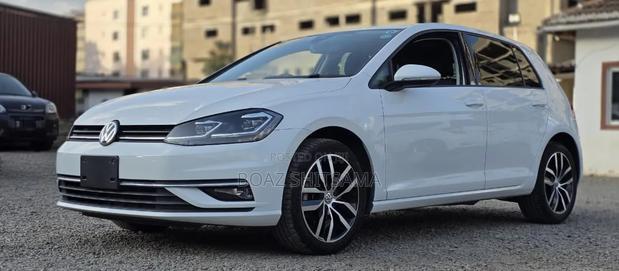 Volkswagen Golf 2019 White