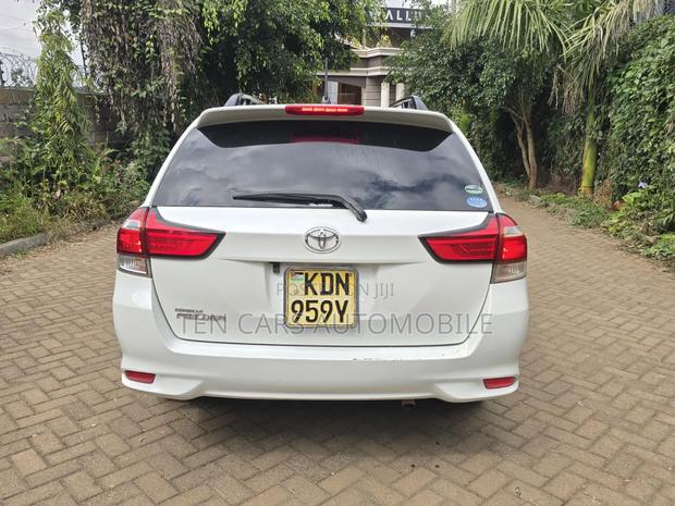 Toyota Corolla Fielder 2016 White