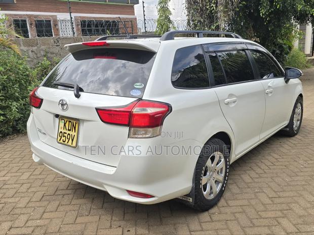 Toyota Corolla Fielder 2016 White