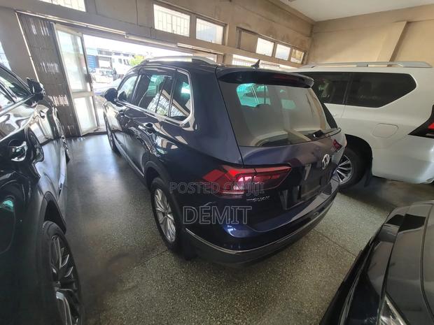 Volkswagen Tiguan 2019 Blue