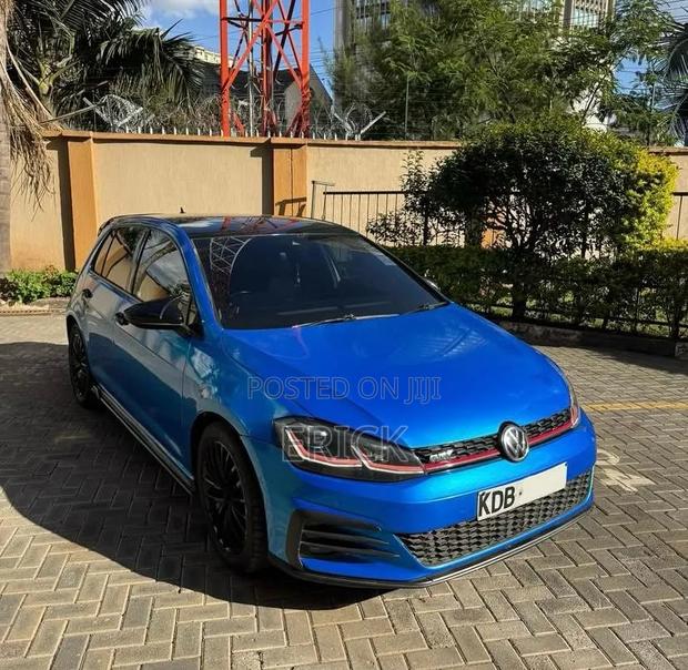 Volkswagen Golf GTI 2017 Blue