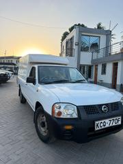 Nissan Pick-Up 2015 White for sale