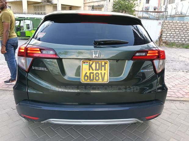 Honda Vezel 2015 Green