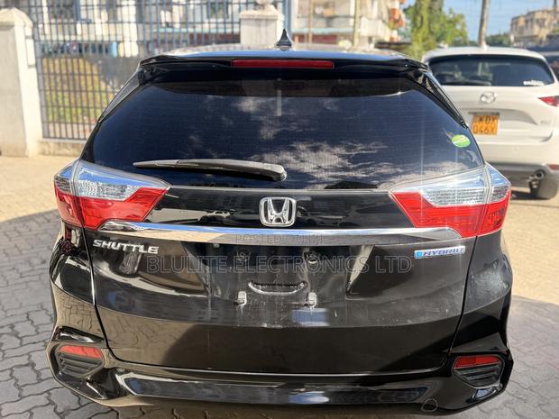 Honda Fit Shuttle 2018 Black
