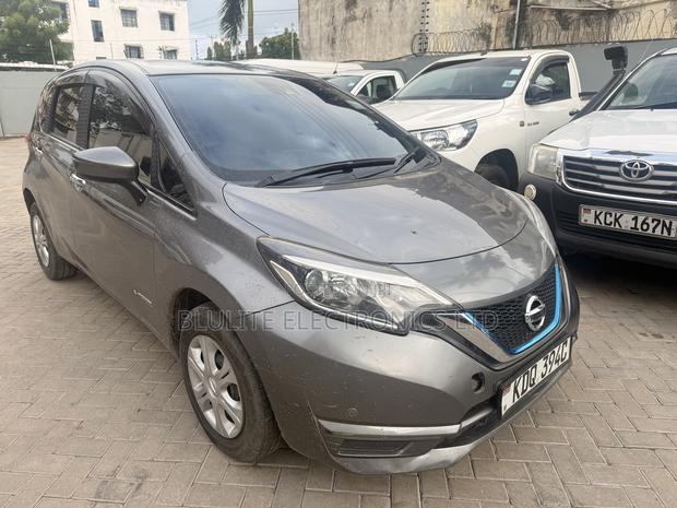 Nissan Note 2017 Gray
