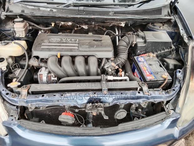 Toyota Wish 2006 Blue