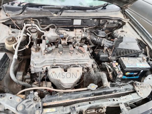 Nissan Wingroad 2006 Gray