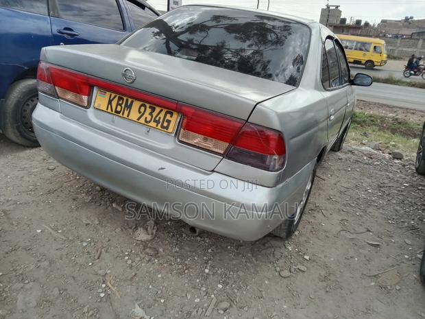Nissan Sunny 2006 Silver