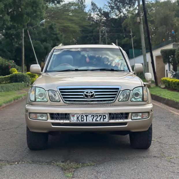 Toyota Land Cruiser Cygnus 4.7 2006 Gold