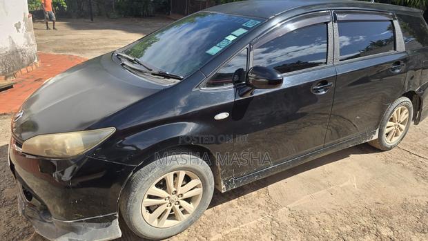 Toyota Wish 2013 Black