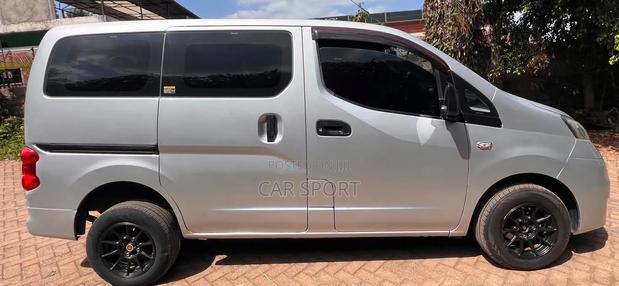 Nissan NV200 2018 Silver