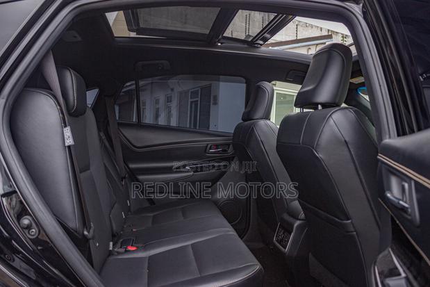 Toyota Harrier 2.0 4WD 2019 Black