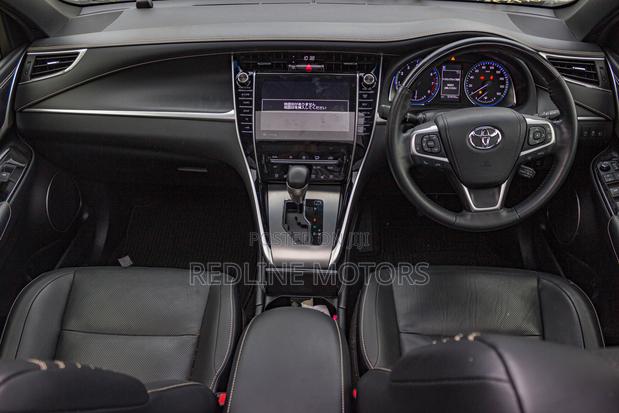 Toyota Harrier 2.0 4WD 2019 Black