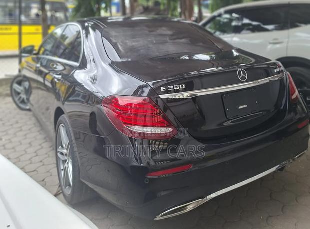 Mercedes-Benz E300 2019 Black