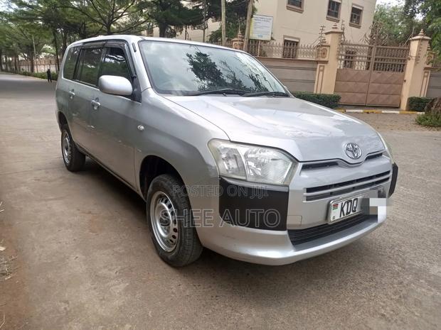 Toyota Succeed 2017 Silver