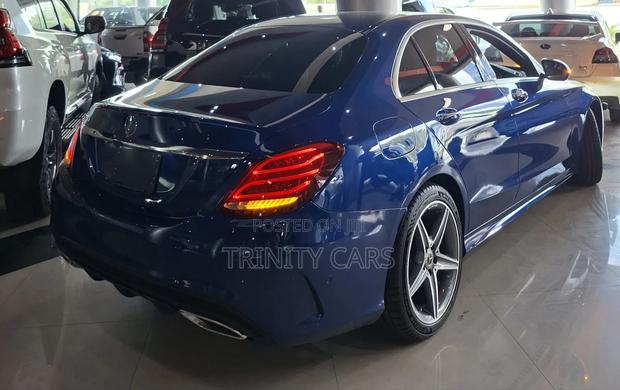 Mercedes-Benz C200 2019 Blue