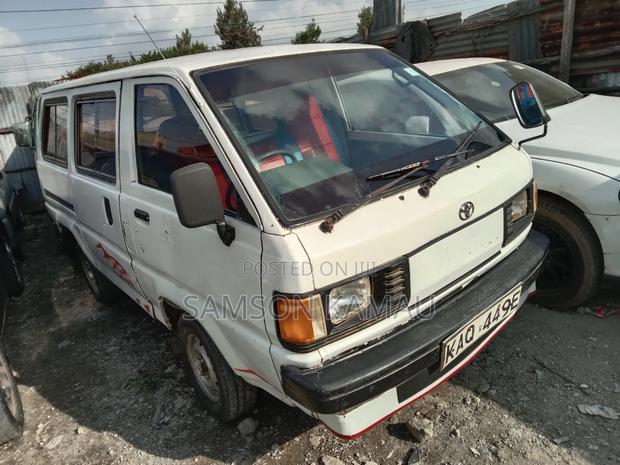 Toyota TownAce 1998 White