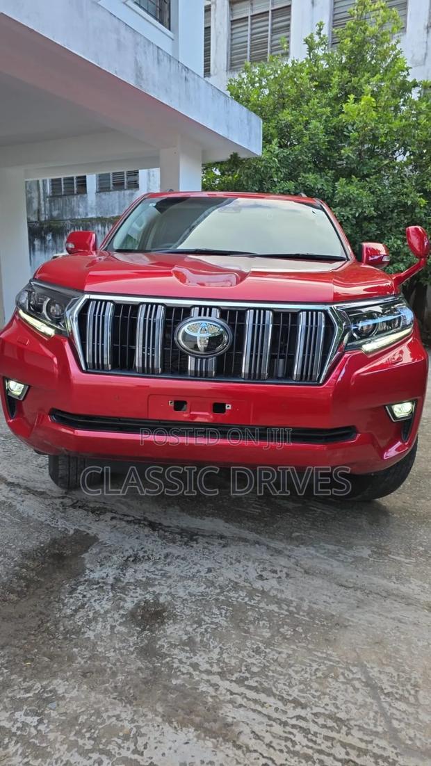 Toyota Land Cruiser Prado 2019 Red
