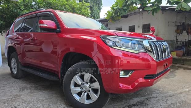 Toyota Land Cruiser Prado 2019 Red