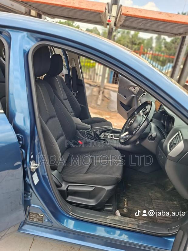Mazda Axela 2017 Blue