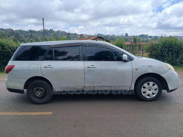 Nissan Wingroad 2007 Silver
