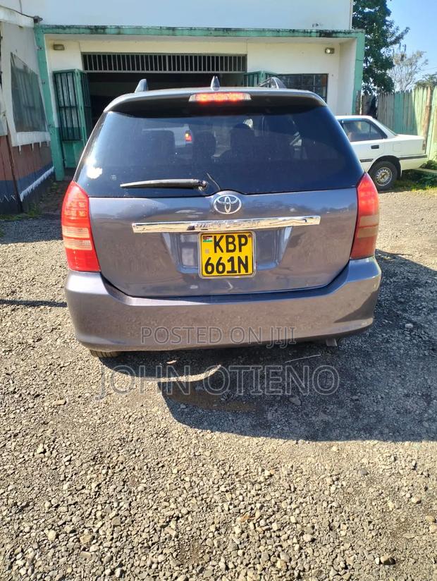 Toyota Wish 2006 Gray