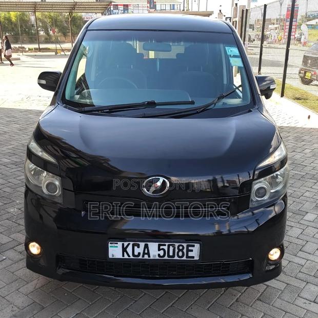 Toyota Voxy 2008 Blue