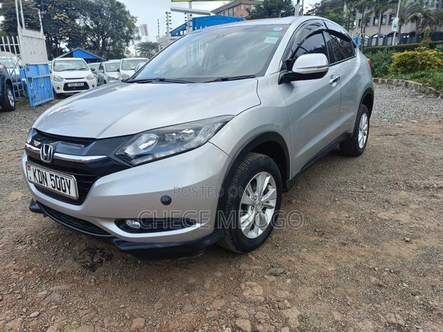Honda Vezel 2016 Silver