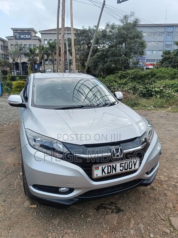 Honda Vezel 2016 Silver