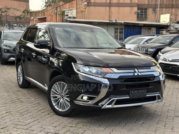 Mitsubishi Outlander 2.4 PHEV AWD 2019 Black