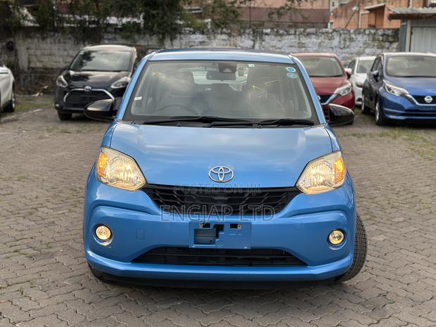 Toyota Passo 1.0 FWD 2018 Blue