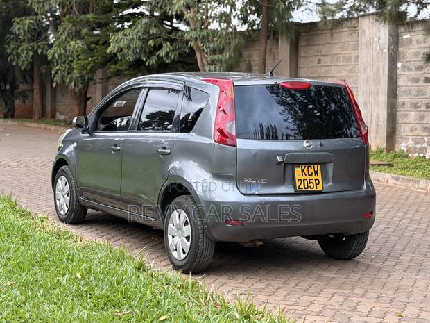 Nissan Note 2012 Gray