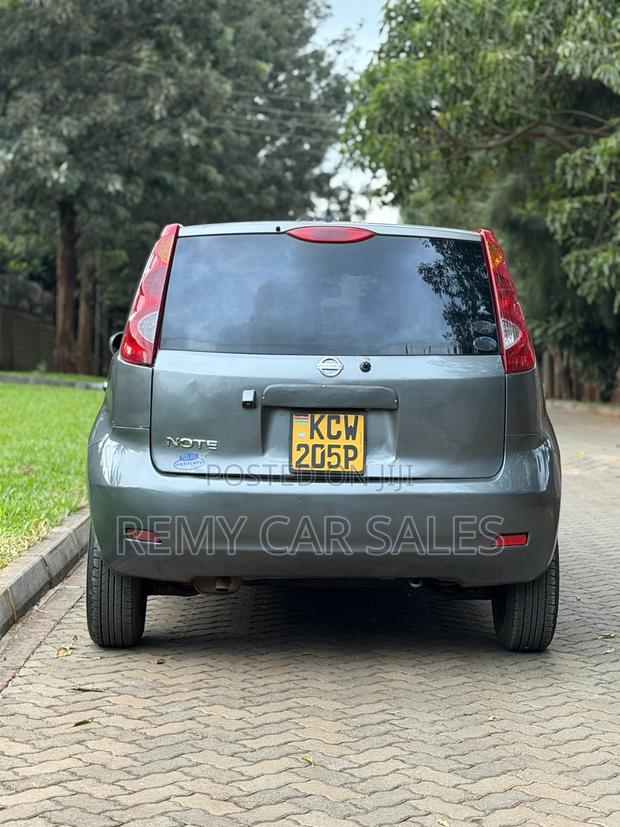 Nissan Note 2012 Gray