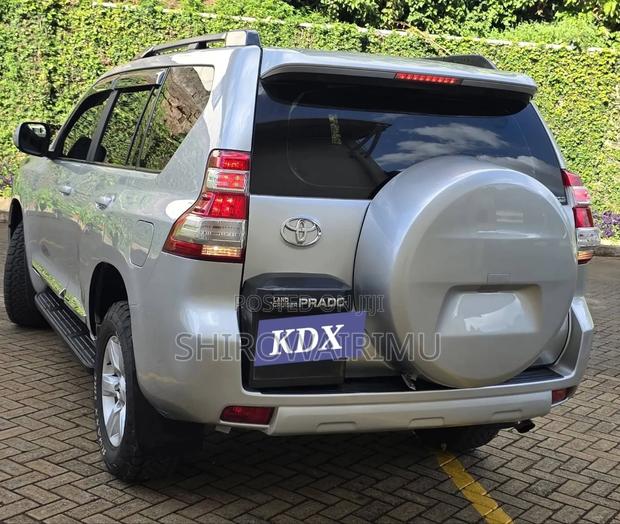 Toyota Land Cruiser Prado 2013 Silver