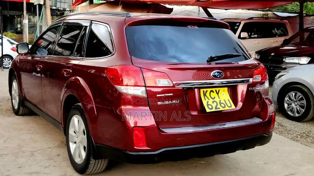 Subaru Outback 2012 Red
