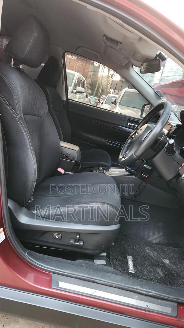 Subaru Outback 2012 Red