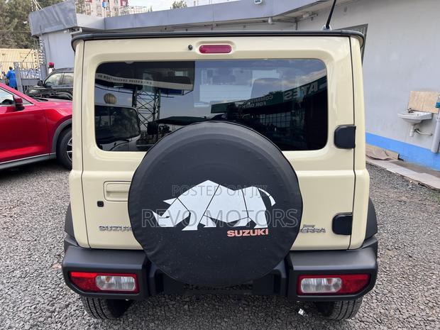 Suzuki Jimny 2019 Beige