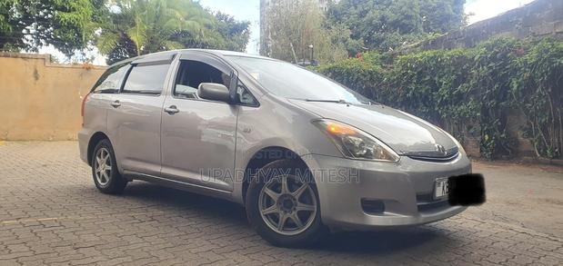 Toyota Wish 2006 Gray