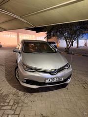 Toyota Auris 2016 Silver for sale