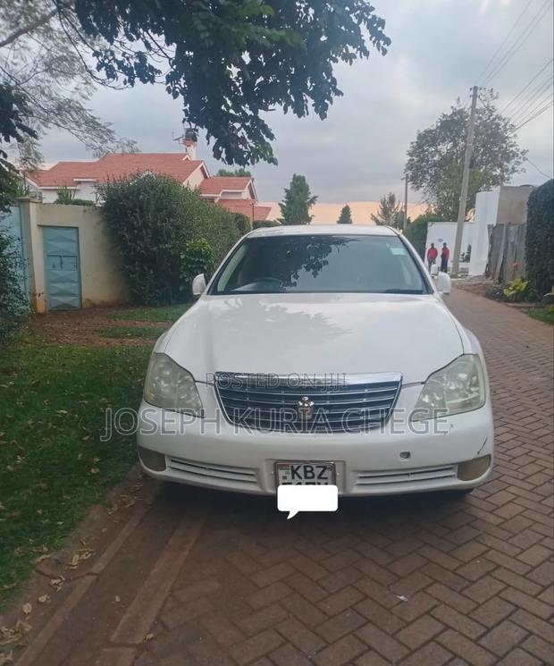 Toyota Crown 2007 White