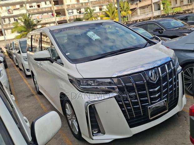 Toyota Alphard 2019 Ivory