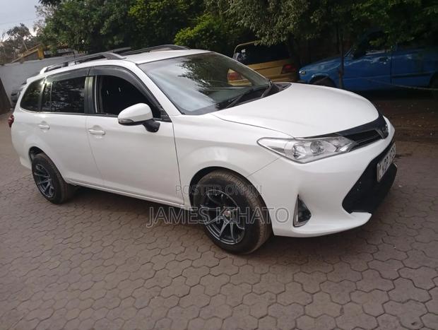 Toyota Corolla Fielder 2018 White