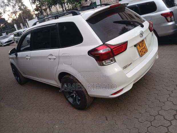 Toyota Corolla Fielder 2018 White