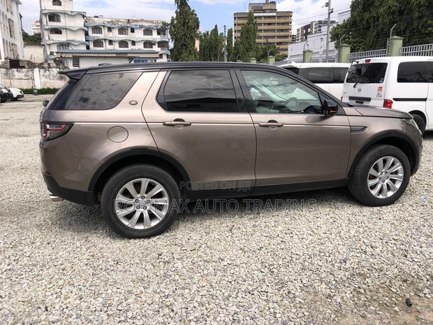 Land Rover Discovery Sport 2016 Brown