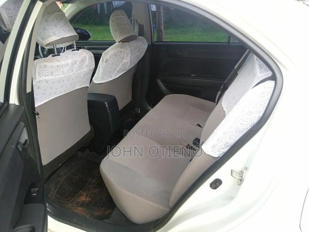 Toyota Vitz 2011 White