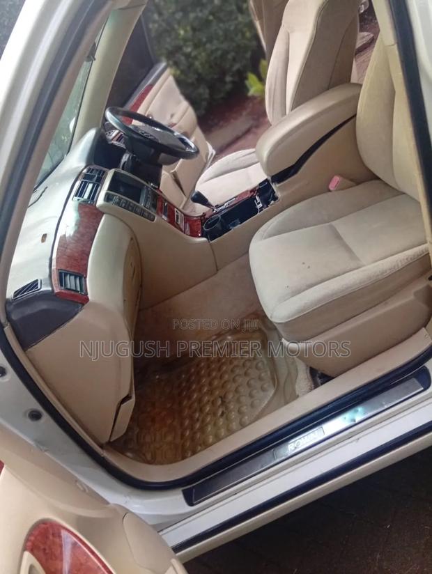 Toyota Crown 2007 Pearl
