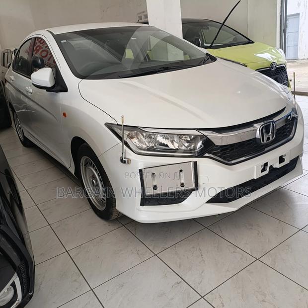 Honda Grace 2020 Silver