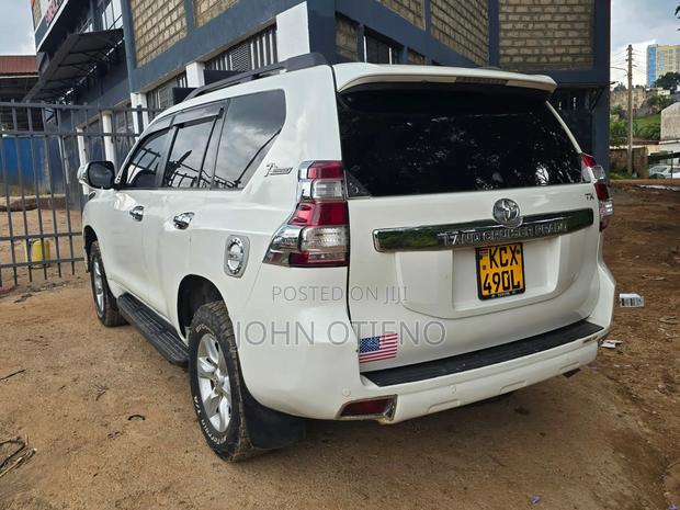 Toyota Land Cruiser Prado 2013 White