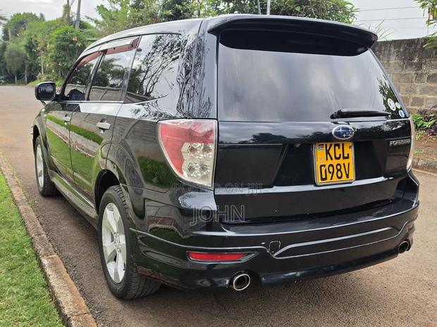 Subaru Forester 2010 Black